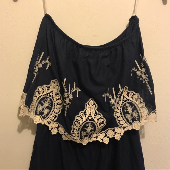 🌸 Strapless Embroided Shorts Romper - Picture 2 of 4